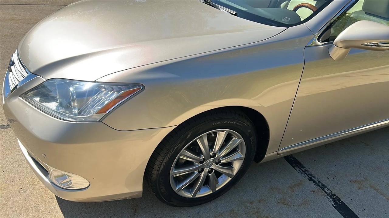 Lexus ES 350 Sedan 2010