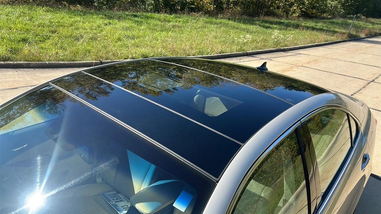 Lexus ES 350 Sedan 2010