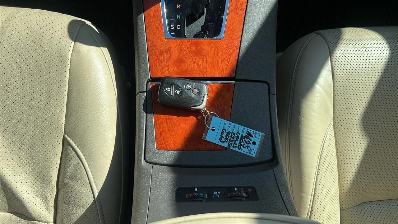 Lexus ES 350 Sedan 2010