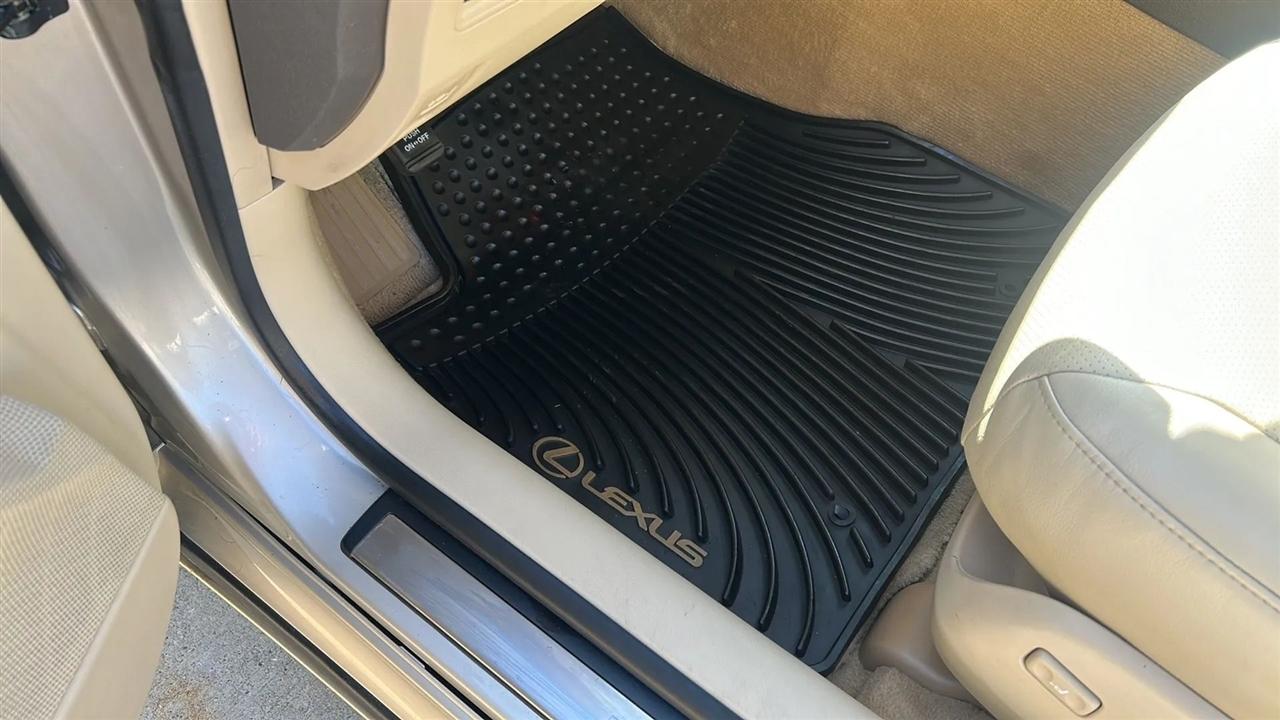 Lexus ES 350 Sedan 2010