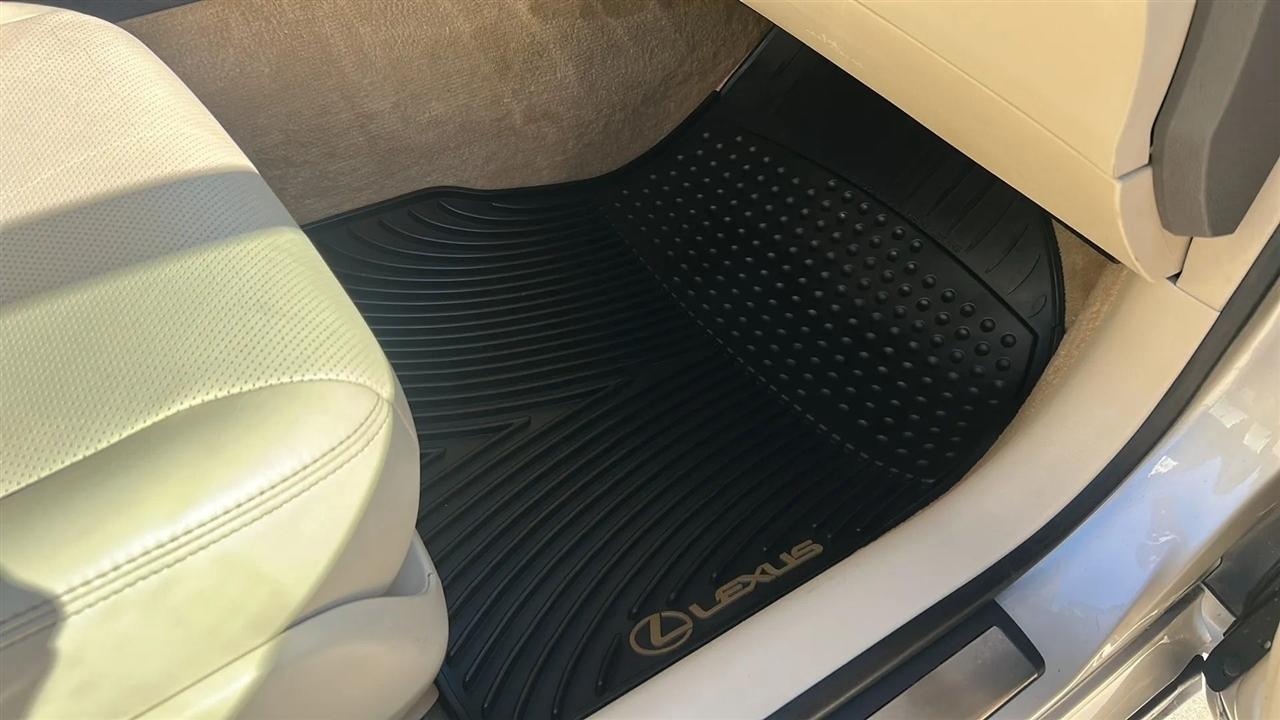 Lexus ES 350 Sedan 2010