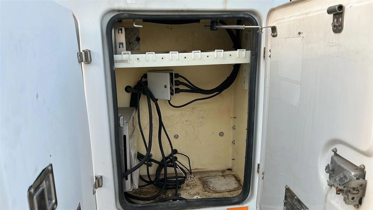 Ford F-450 SD Regular Cab DRW 2WD 2015