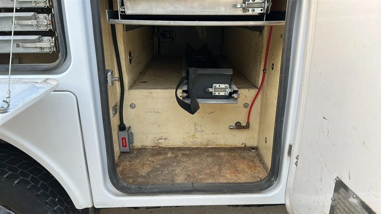 Ford F-450 SD Regular Cab DRW 2WD 2015