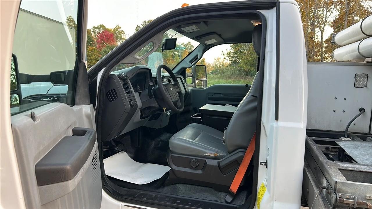 Ford F-450 SD Regular Cab DRW 2WD 2015
