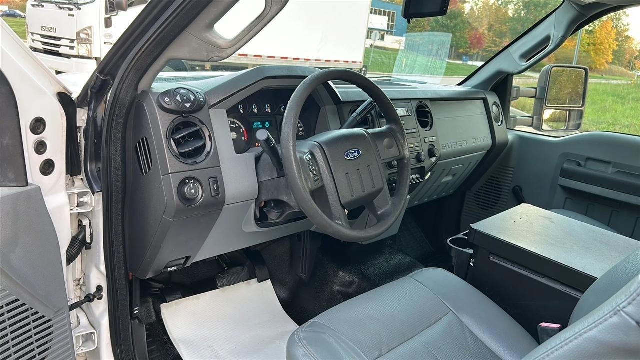 Ford F-450 SD Regular Cab DRW 2WD 2015