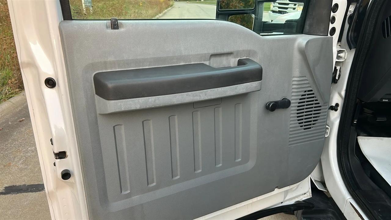 Ford F-450 SD Regular Cab DRW 2WD 2015