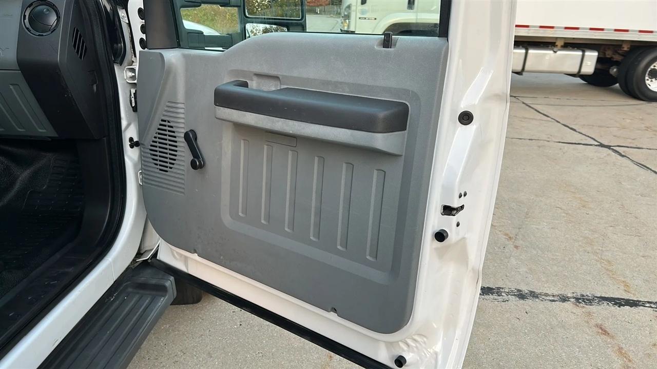 Ford F-450 SD Regular Cab DRW 2WD 2015