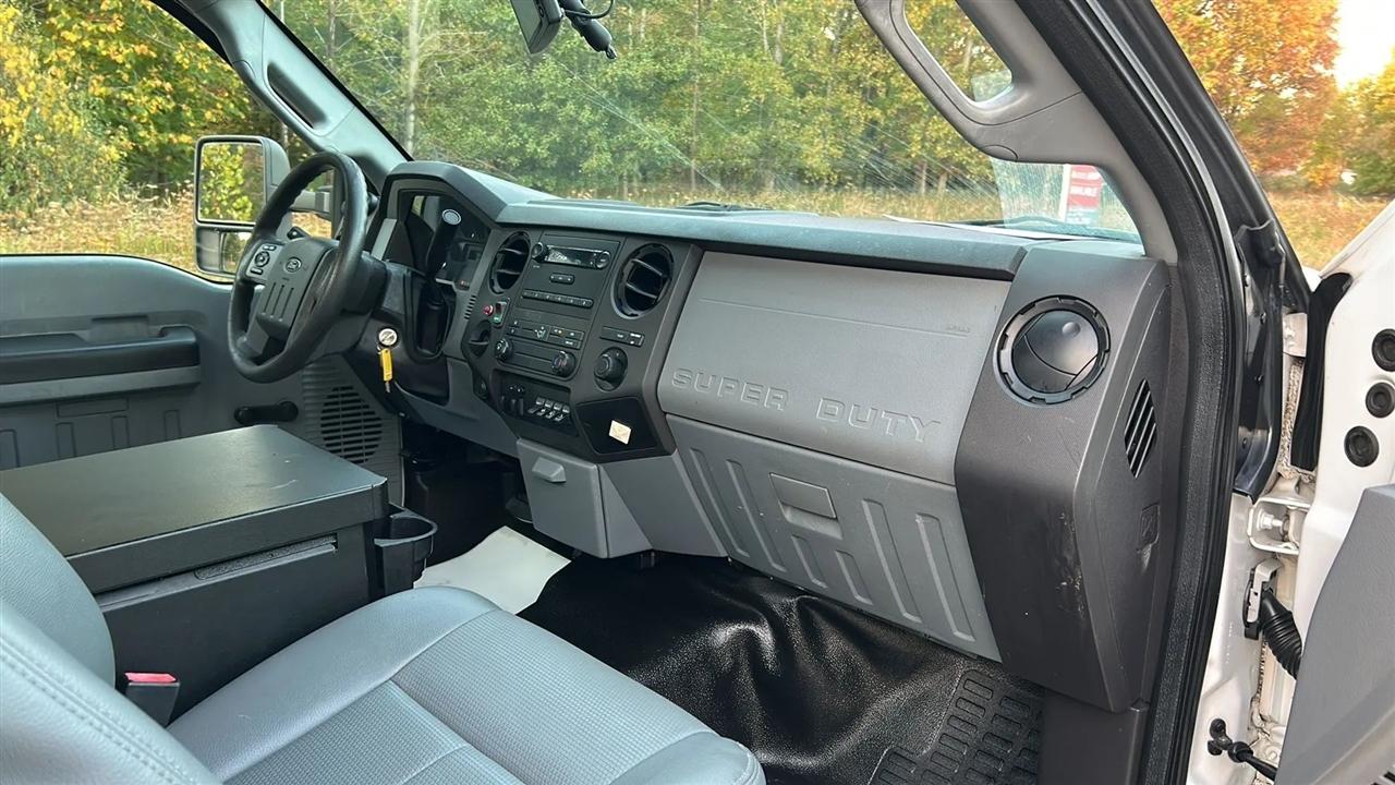 Ford F-450 SD Regular Cab DRW 2WD 2015