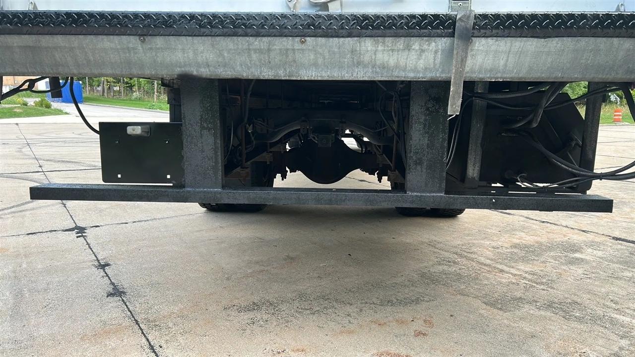 Freightliner M2 106  2020