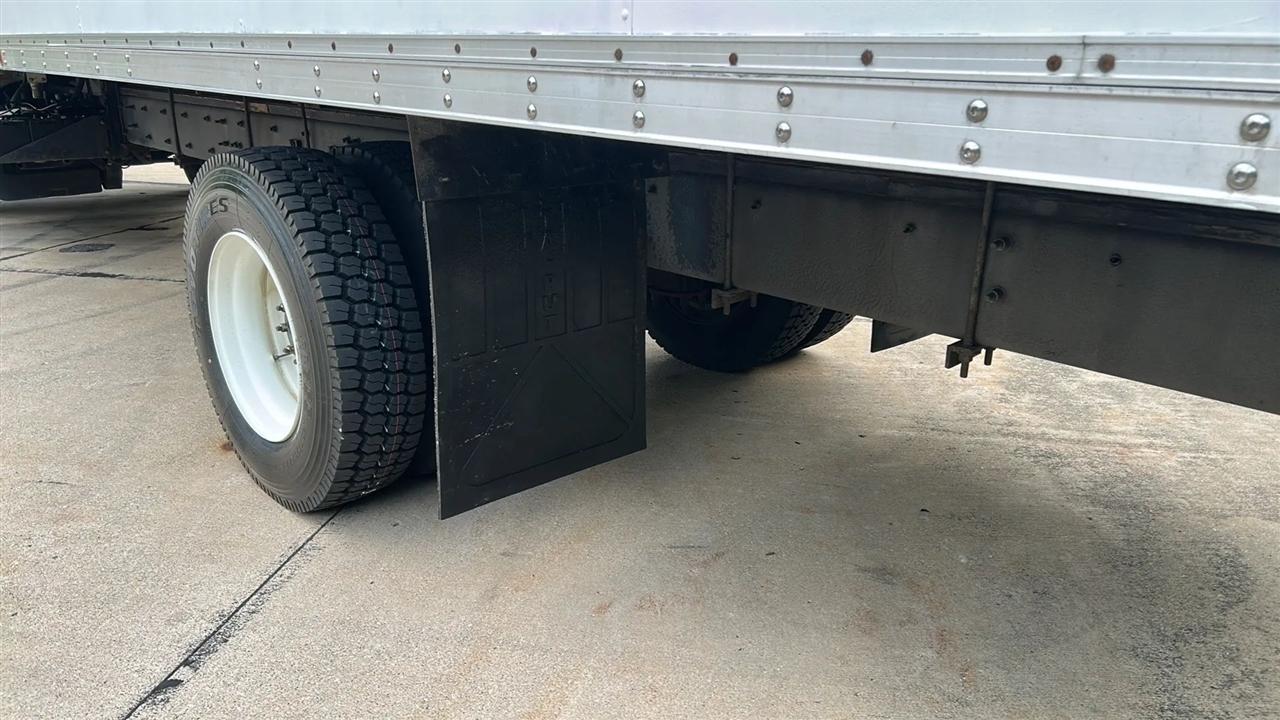 Freightliner M2 106  2020