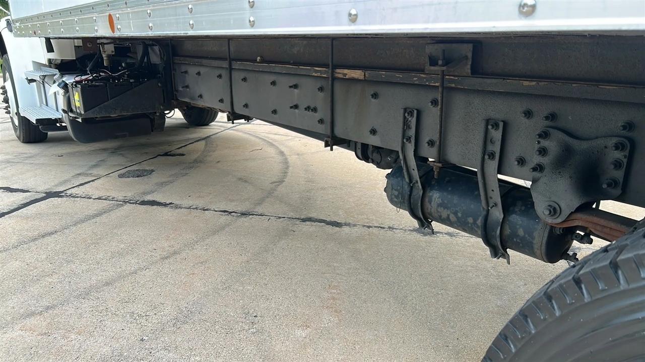 Freightliner M2 106  2020