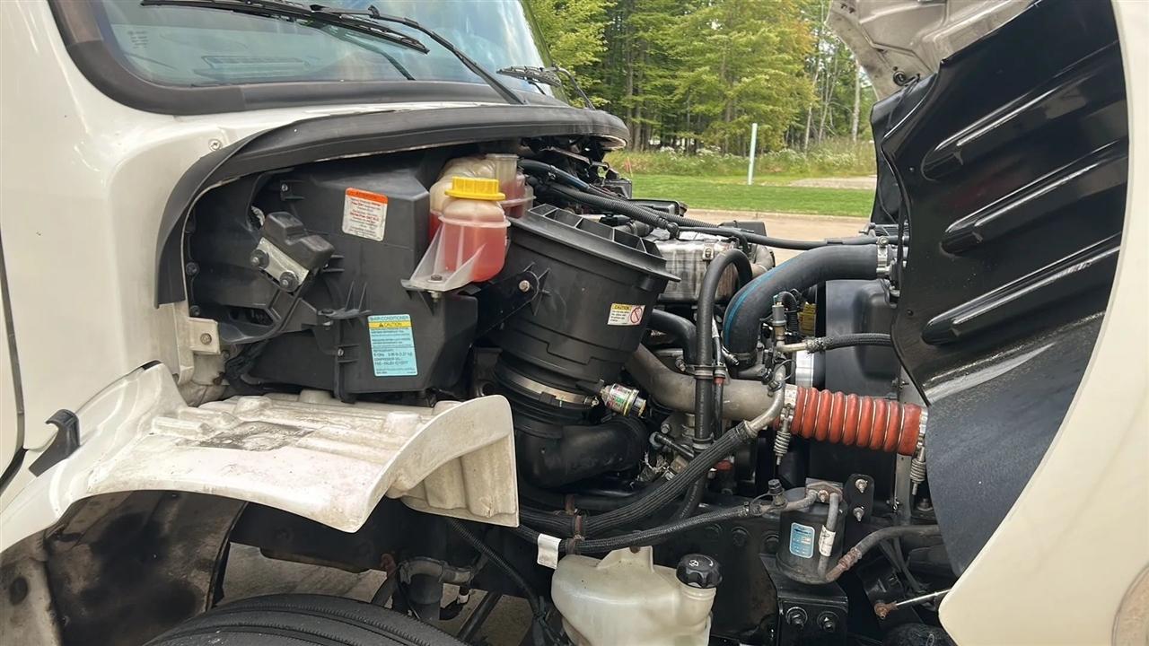 Freightliner M2 106  2020