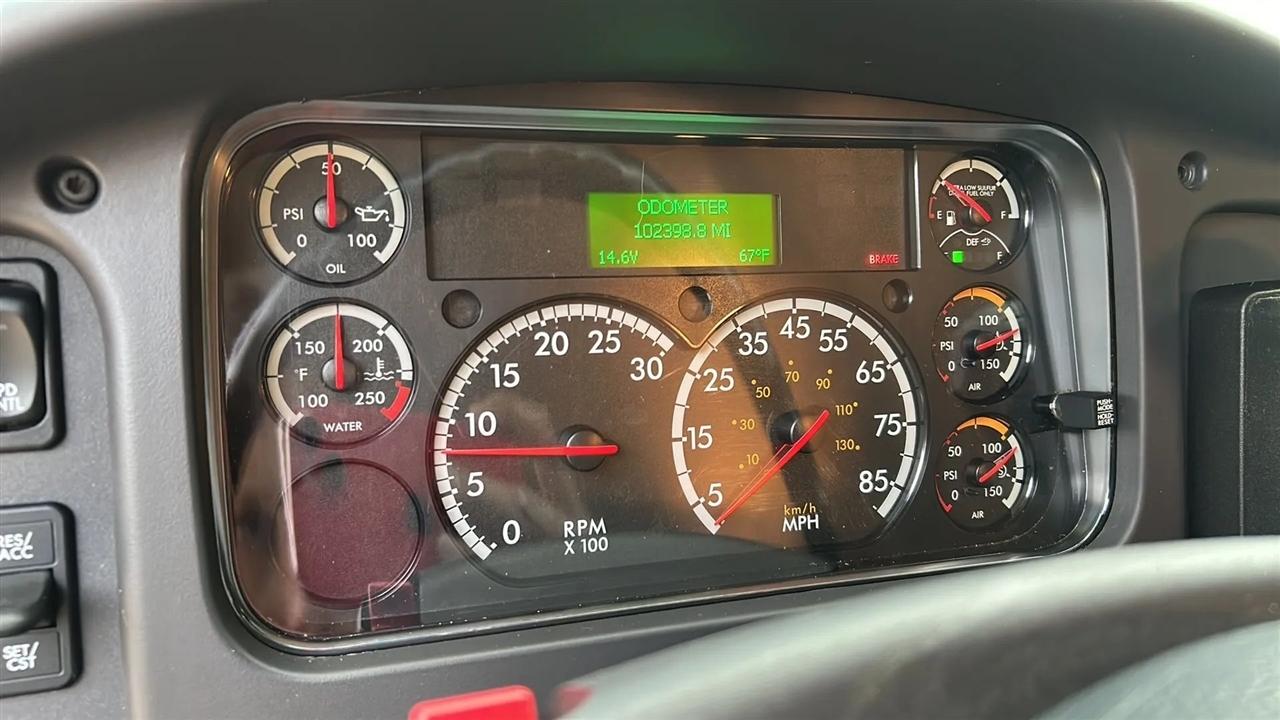 Freightliner M2 106  2020