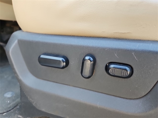 Ford Super Duty F-250 SRW  2015