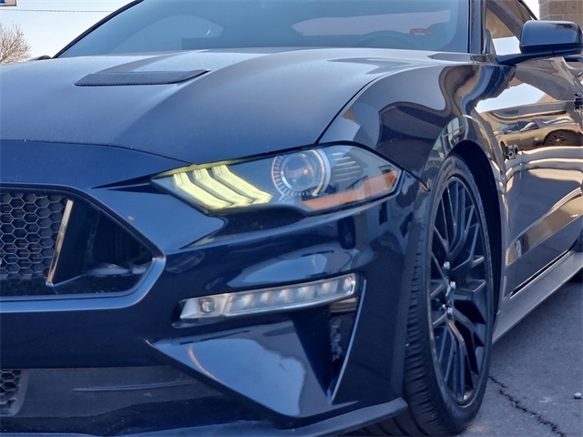 Ford Mustang  2021