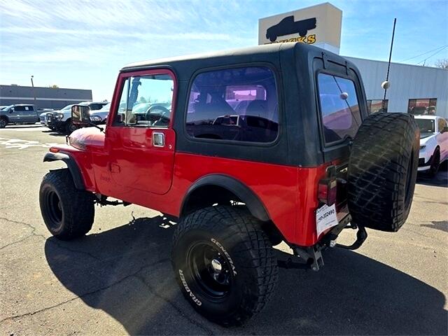 Jeep CJ-7  1984