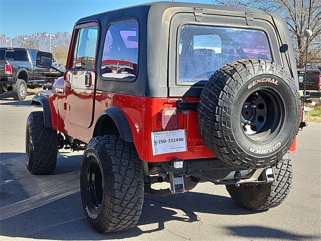 Jeep CJ-7  1984