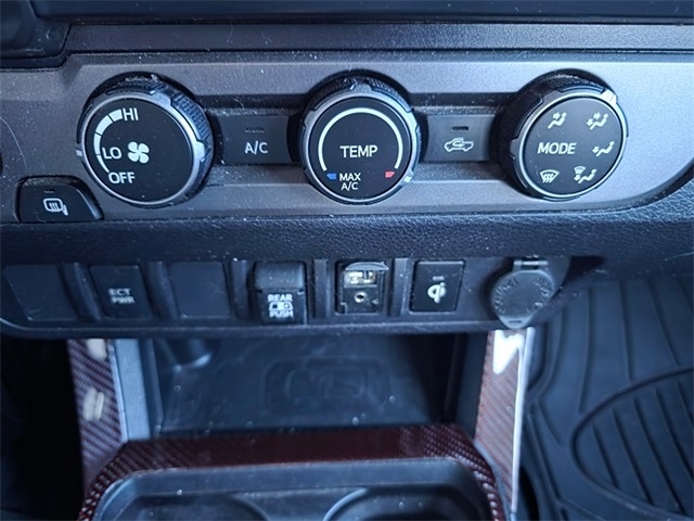 Toyota Tacoma 4WD  2019