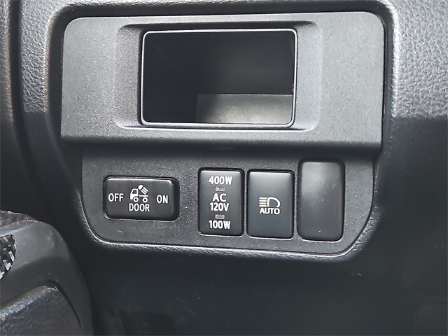 Toyota Tacoma 4WD  2019