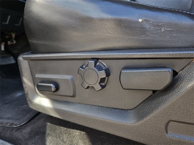 Ford Super Duty F-350 SRW  2009