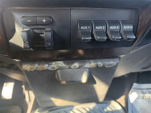 Ford Super Duty F-250 SRW  2014