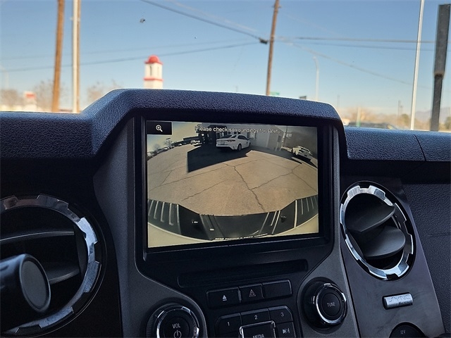 Ford Super Duty F-250 SRW  2014