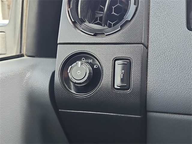 Ford Super Duty F-350 DRW  2016