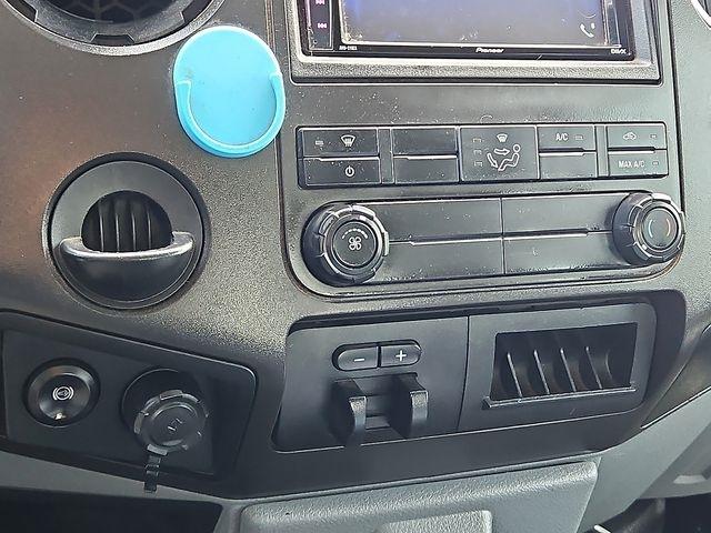 Ford Super Duty F-350 DRW  2016