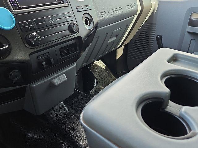 Ford Super Duty F-350 DRW  2016