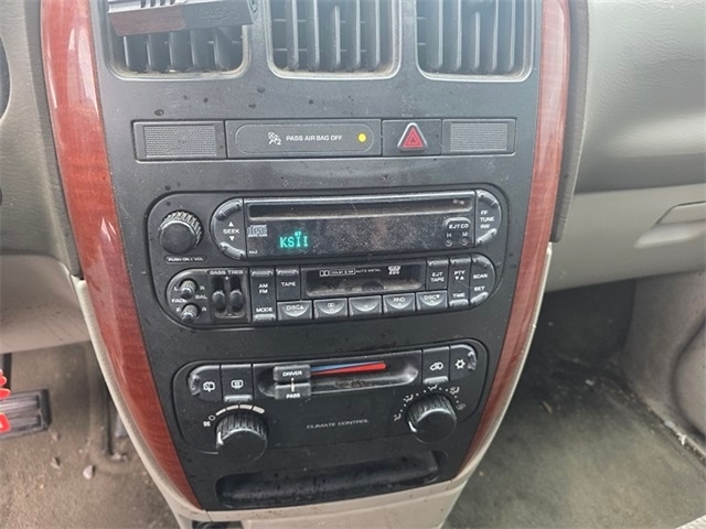 Chrysler Town & Country SWB  2006