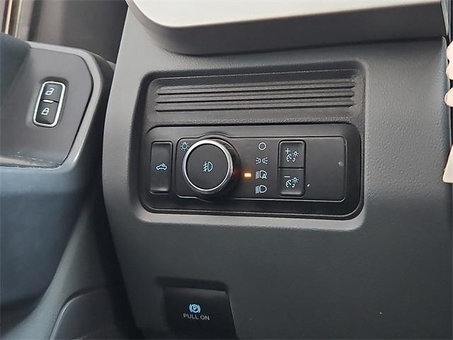 Ford Super Duty F-250 SRW  2024