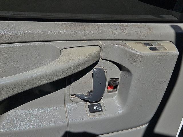 Chevrolet Express Cargo Van  2015