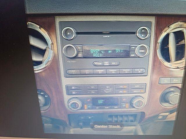 Ford Super Duty F-250 SRW  2011