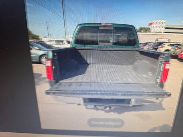 Ford Super Duty F-250 SRW  2011