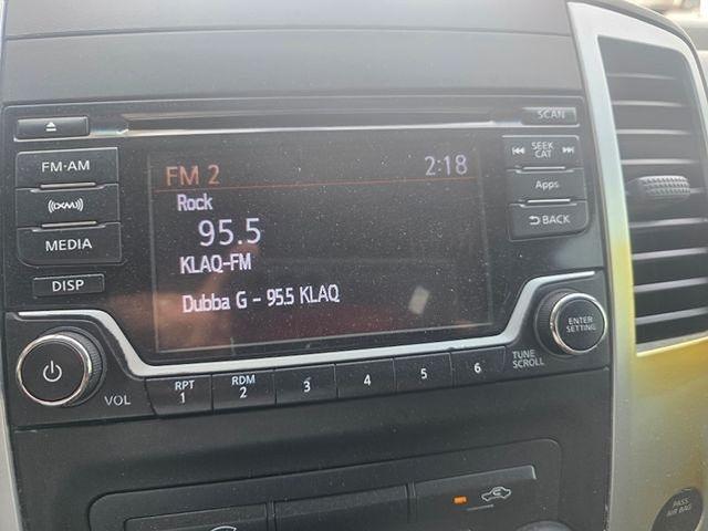 Nissan Frontier  2015