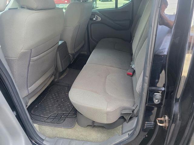 Nissan Frontier  2015