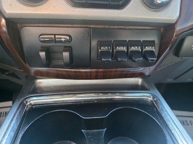 Ford Super Duty F-350 DRW  2015