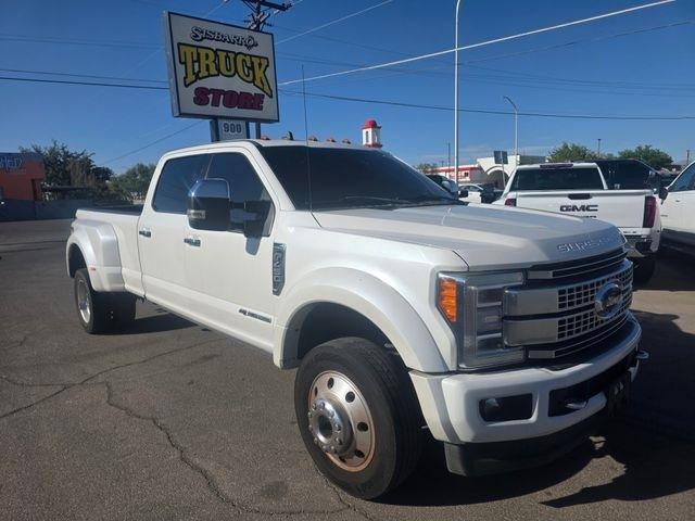 2019 Ford Super Duty F-450 DRW Platinum