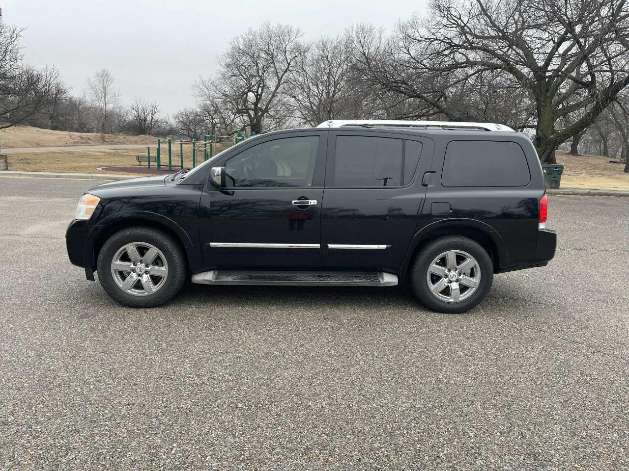 Nissan Armada SL 2WD 2011