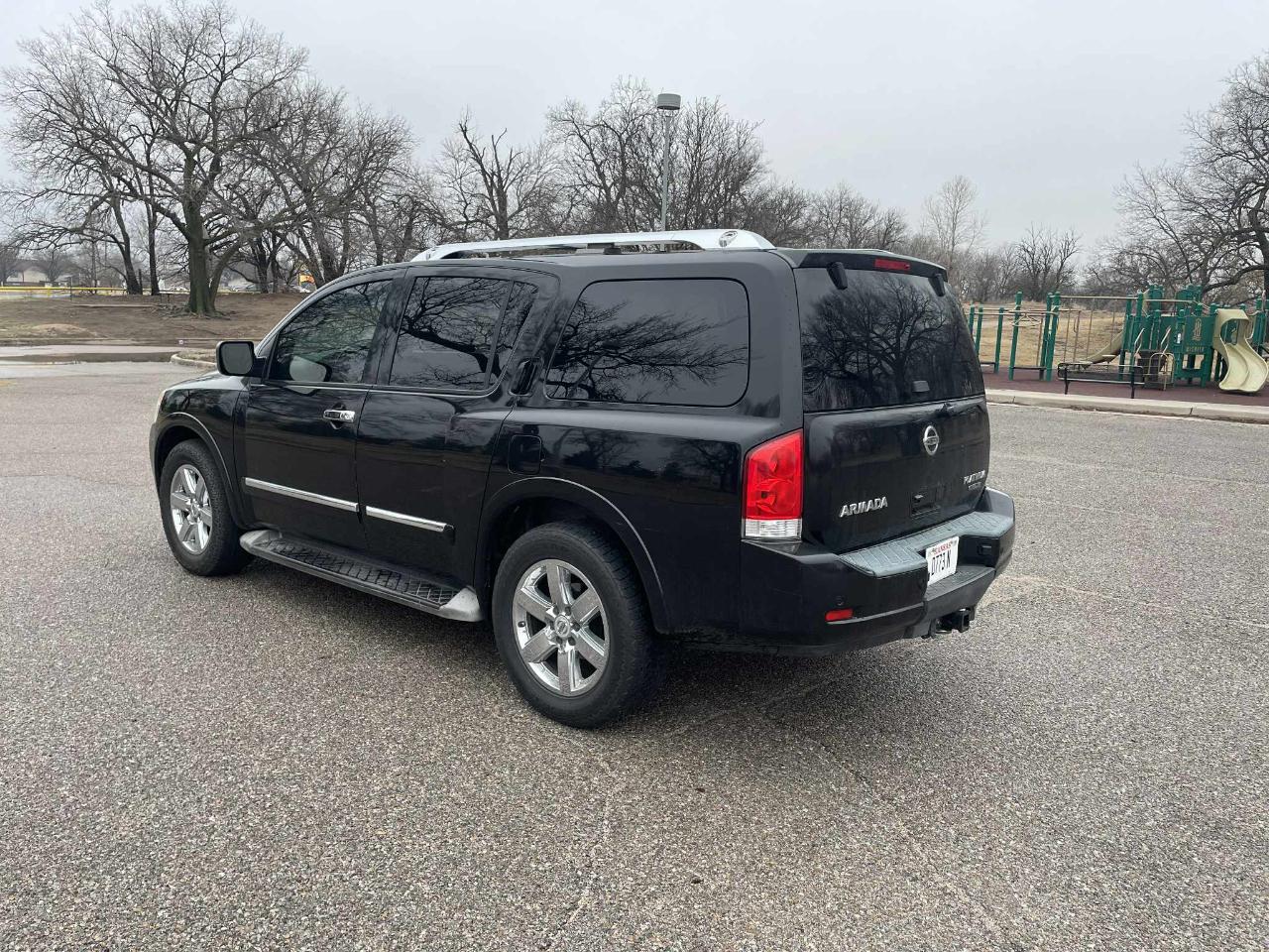 Nissan Armada SL 2WD 2011