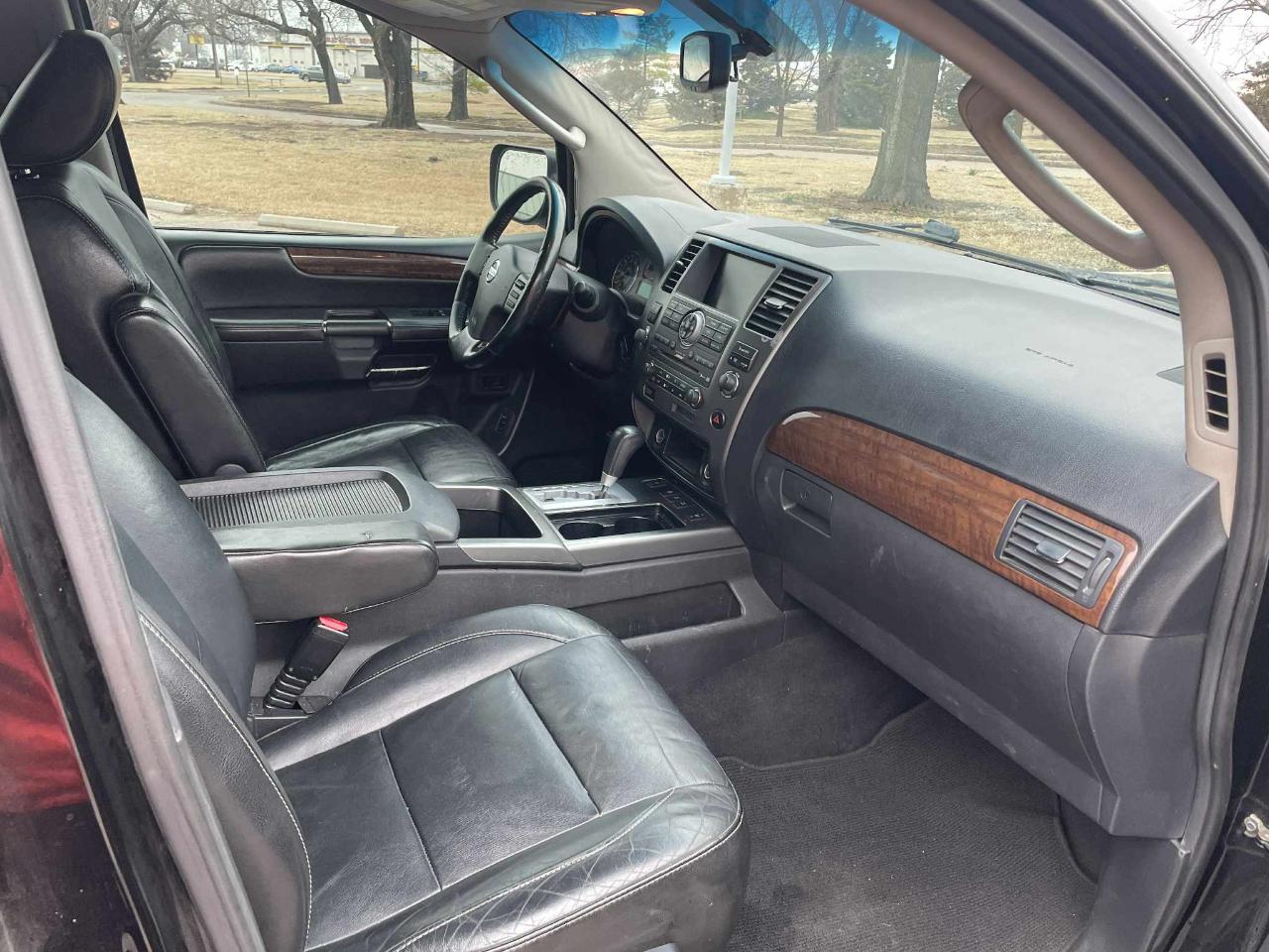 Nissan Armada SL 2WD 2011