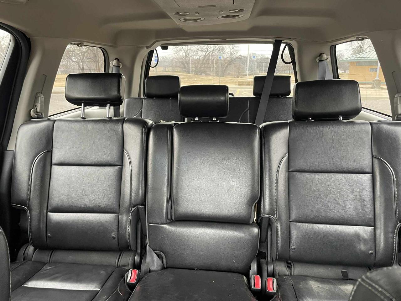 Nissan Armada SL 2WD 2011