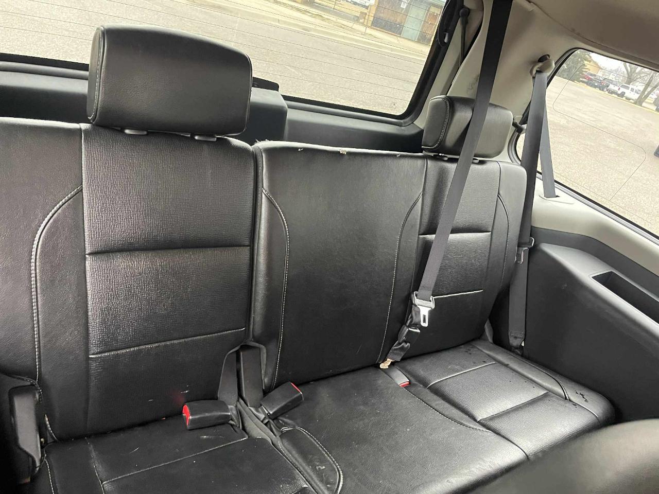 Nissan Armada SL 2WD 2011