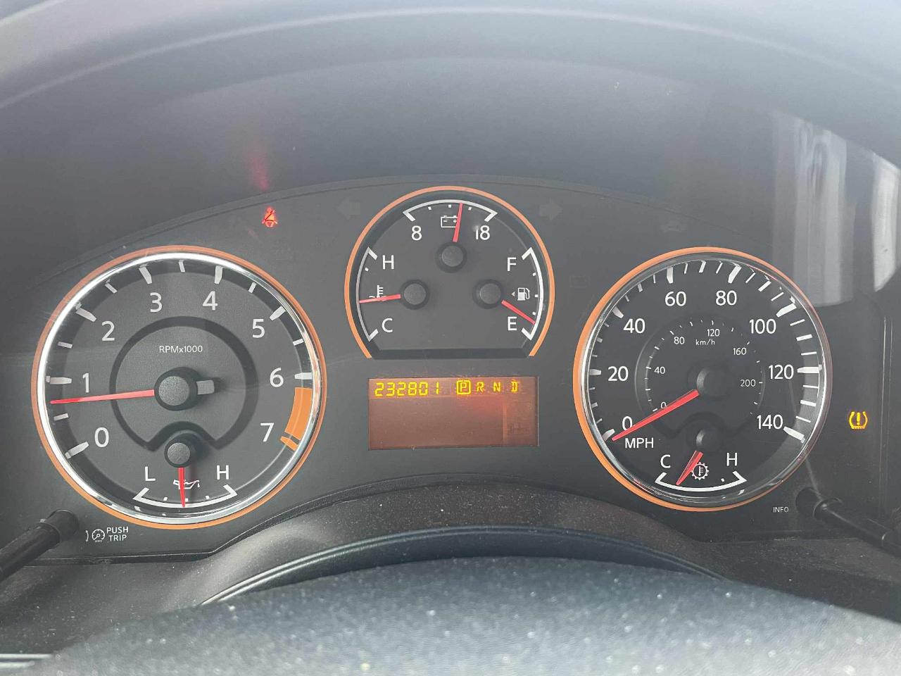 Nissan Armada SL 2WD 2011