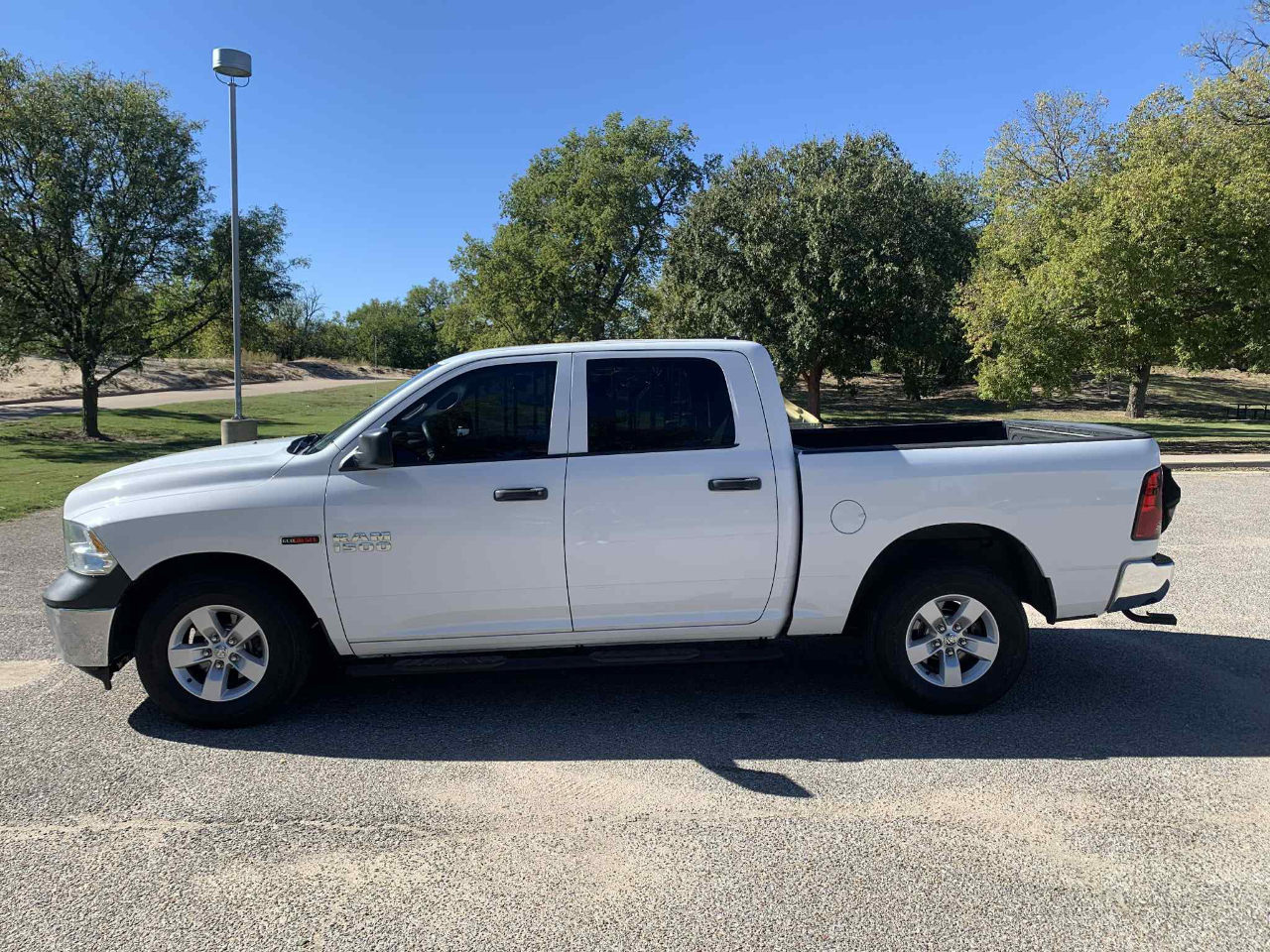 RAM 1500 Tradesman/Express Crew Cab SWB 2WD 2014 RAM 1500 Tradesman/Express Crew Cab SWB 2WD 2014
