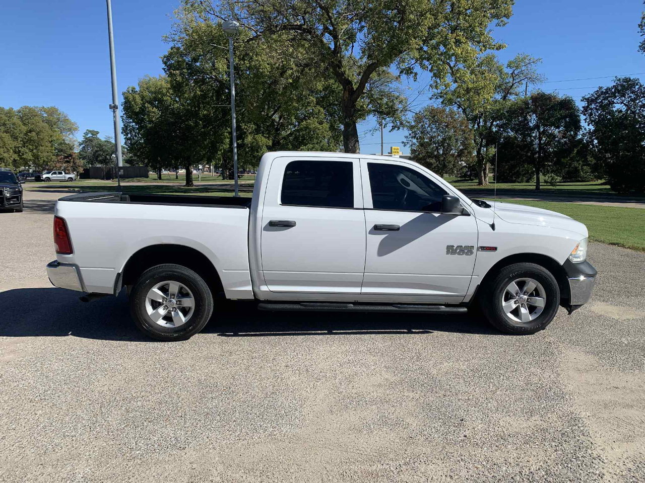 RAM 1500 Tradesman/Express Crew Cab SWB 2WD 2014 RAM 1500 Tradesman/Express Crew Cab SWB 2WD 2014