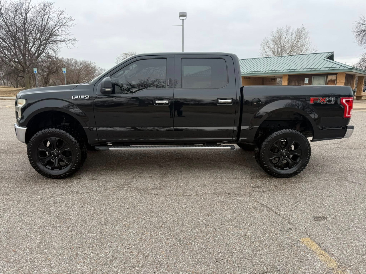 Ford F-150 Lariat SuperCrew 5.5-ft. Bed 4WD 2016