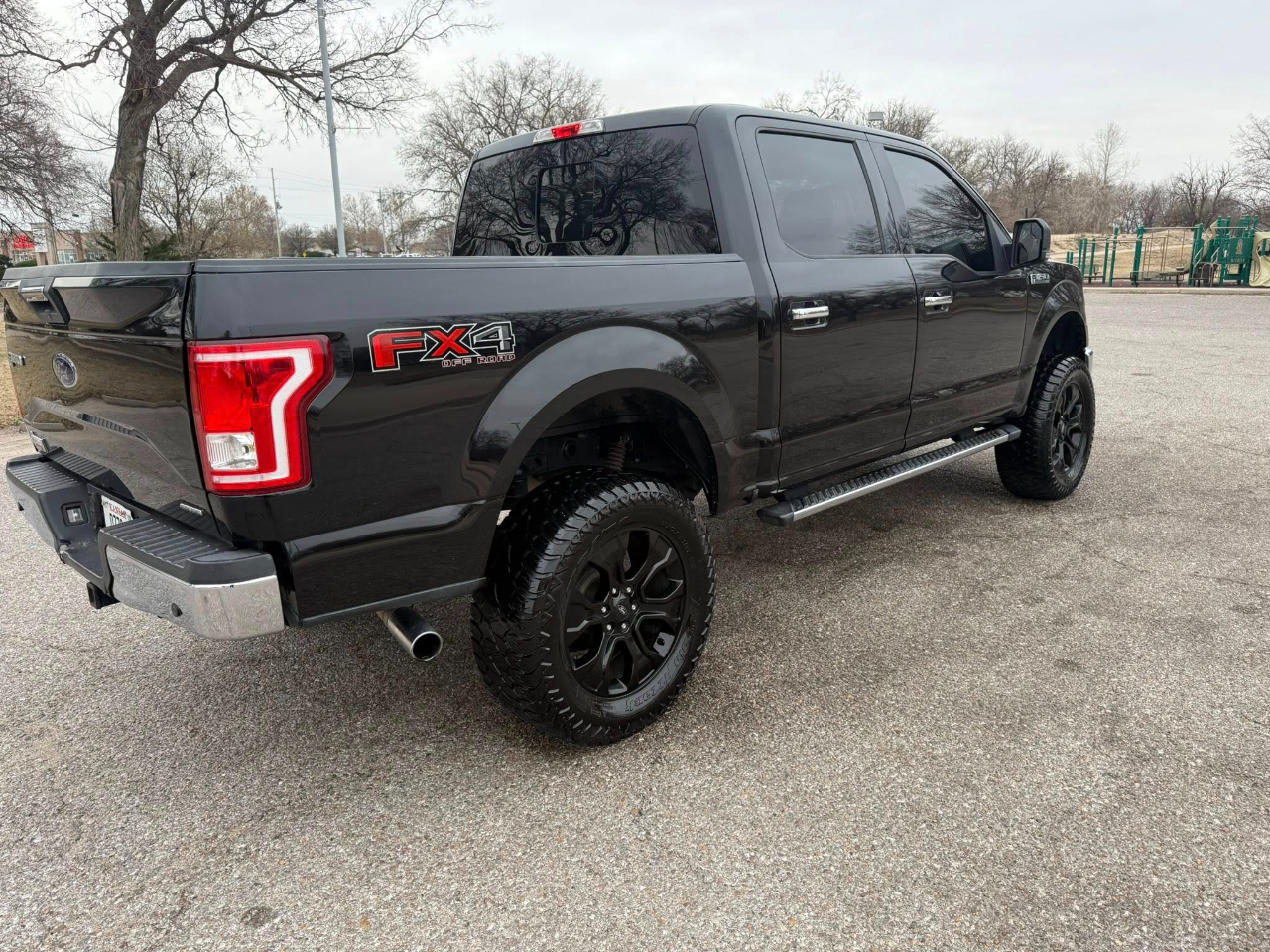 Ford F-150 Lariat SuperCrew 5.5-ft. Bed 4WD 2016