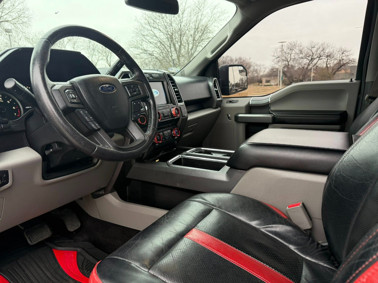 Ford F-150 Lariat SuperCrew 5.5-ft. Bed 4WD 2016