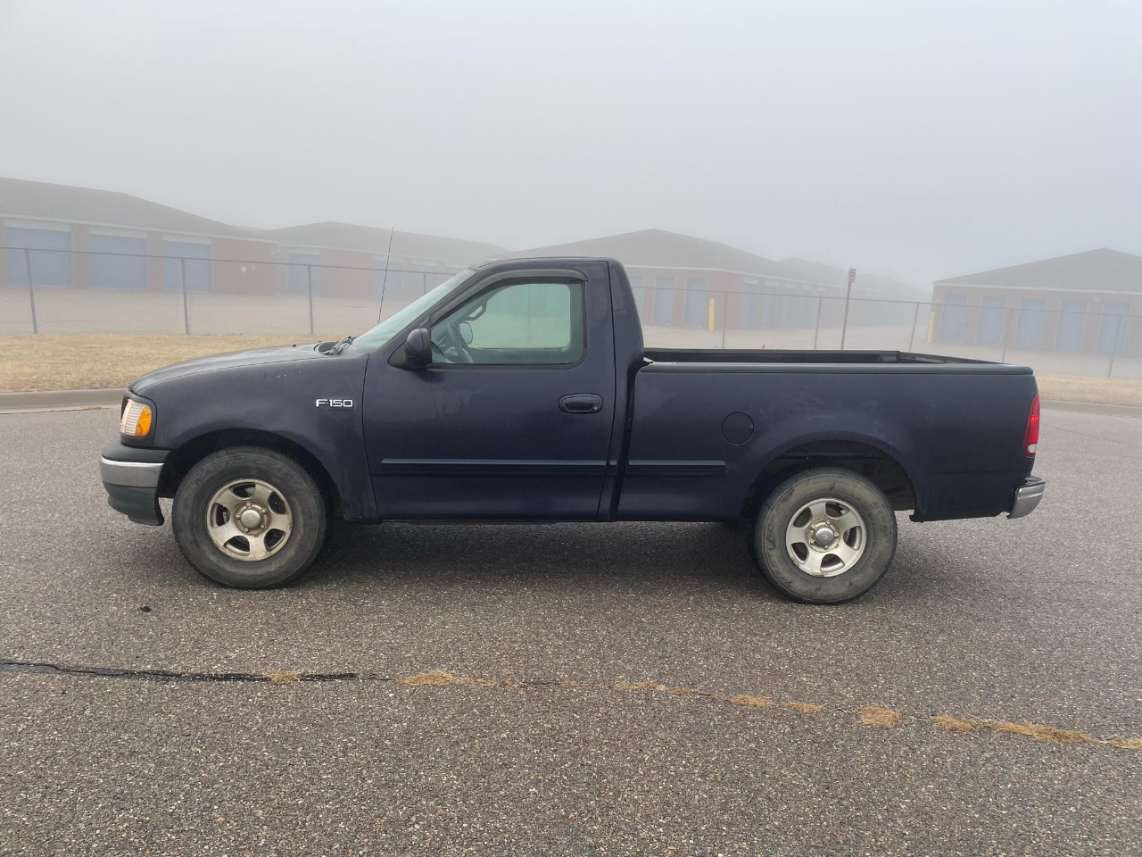 Ford F-150 WS Reg. Cab Long Bed 2WD 1999